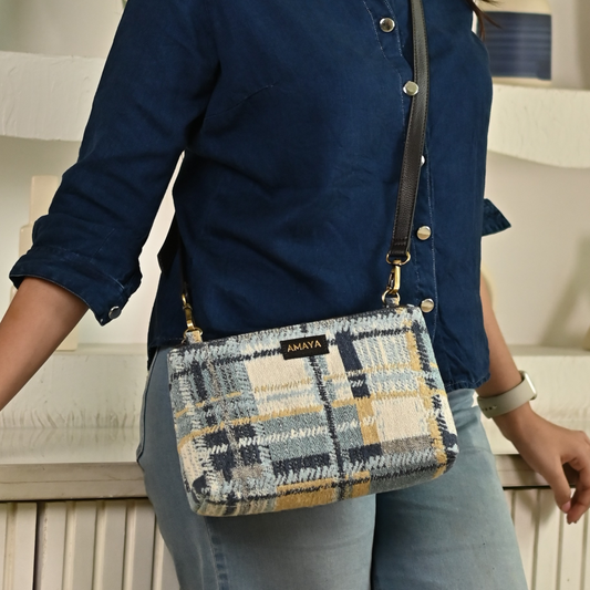 DENIM DELIGHT - GLIDE SLING BAG